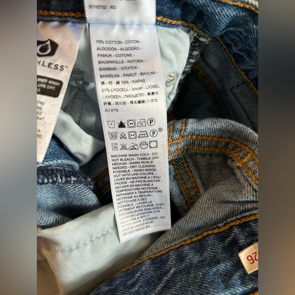 Nwot levi ribcage straight ankle jeans - Picture 3 of 7